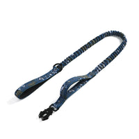 Blue Hand Holding Rope / L